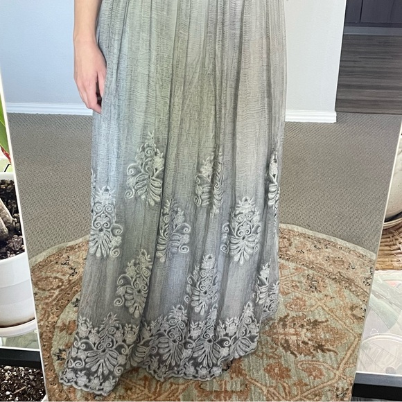 Gretty Jueger Embroidered 100% Silk Sage Maxi Skirt & Sleeveless Blouse 2 Pc Set - Picture 3 of 16